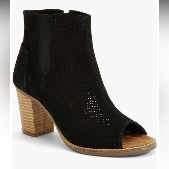 Tom's 'Majorca' Suede Bootie - Size 8.5. - Picture 1 of 11